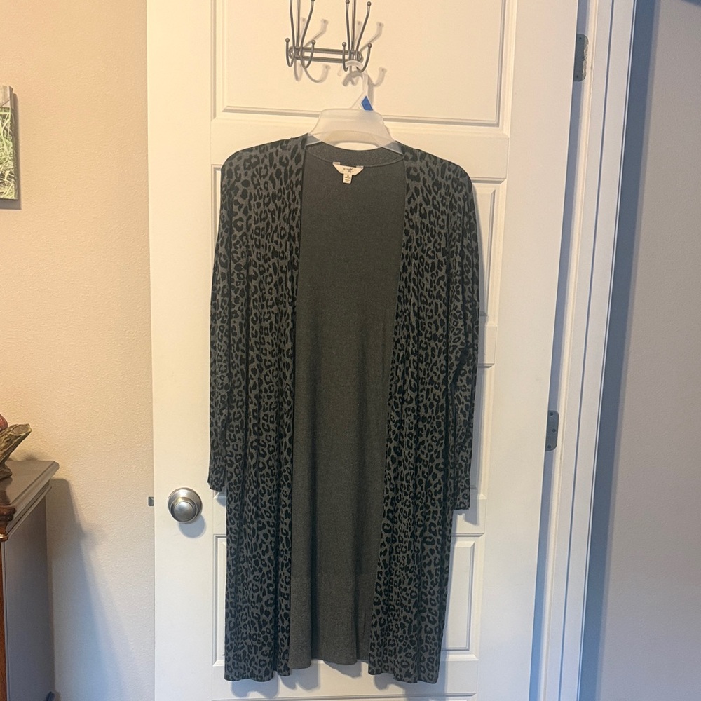 Terra & Sky Charcoal Animal Print Cardigan